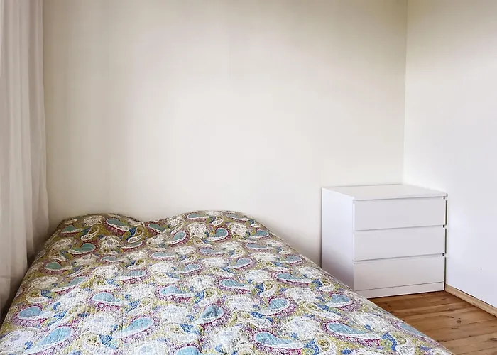 Sunny And Cozy 3Room Flat, Free Parking, Free Wifi, Self Check In