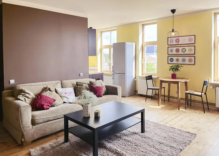 Sunny And Cozy 3Room Flat, Free Parking, Free Wifi, Self Check In