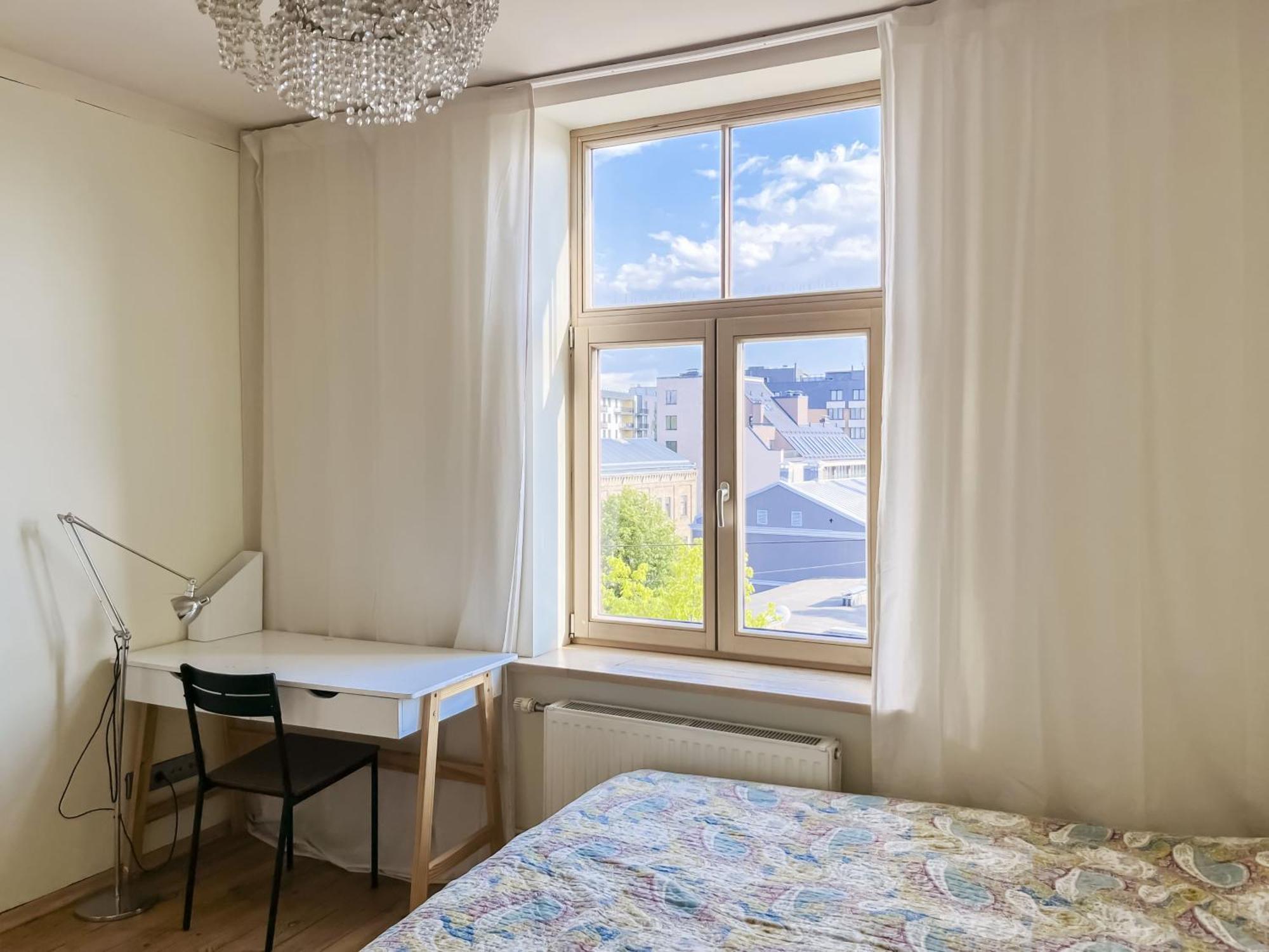 Sunny And Cozy 3room Flat, Free Parking, Free Wifi, Self Check In Apartment *