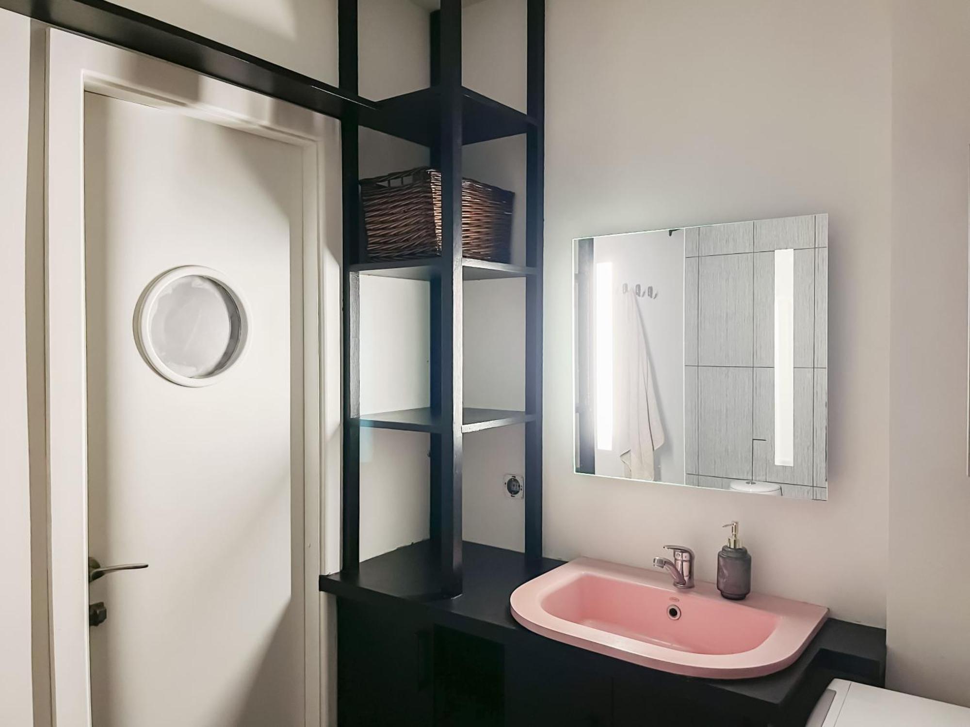 Sunny And Cozy 3room Flat, Free Parking, Free Wifi, Self Check In Apartment